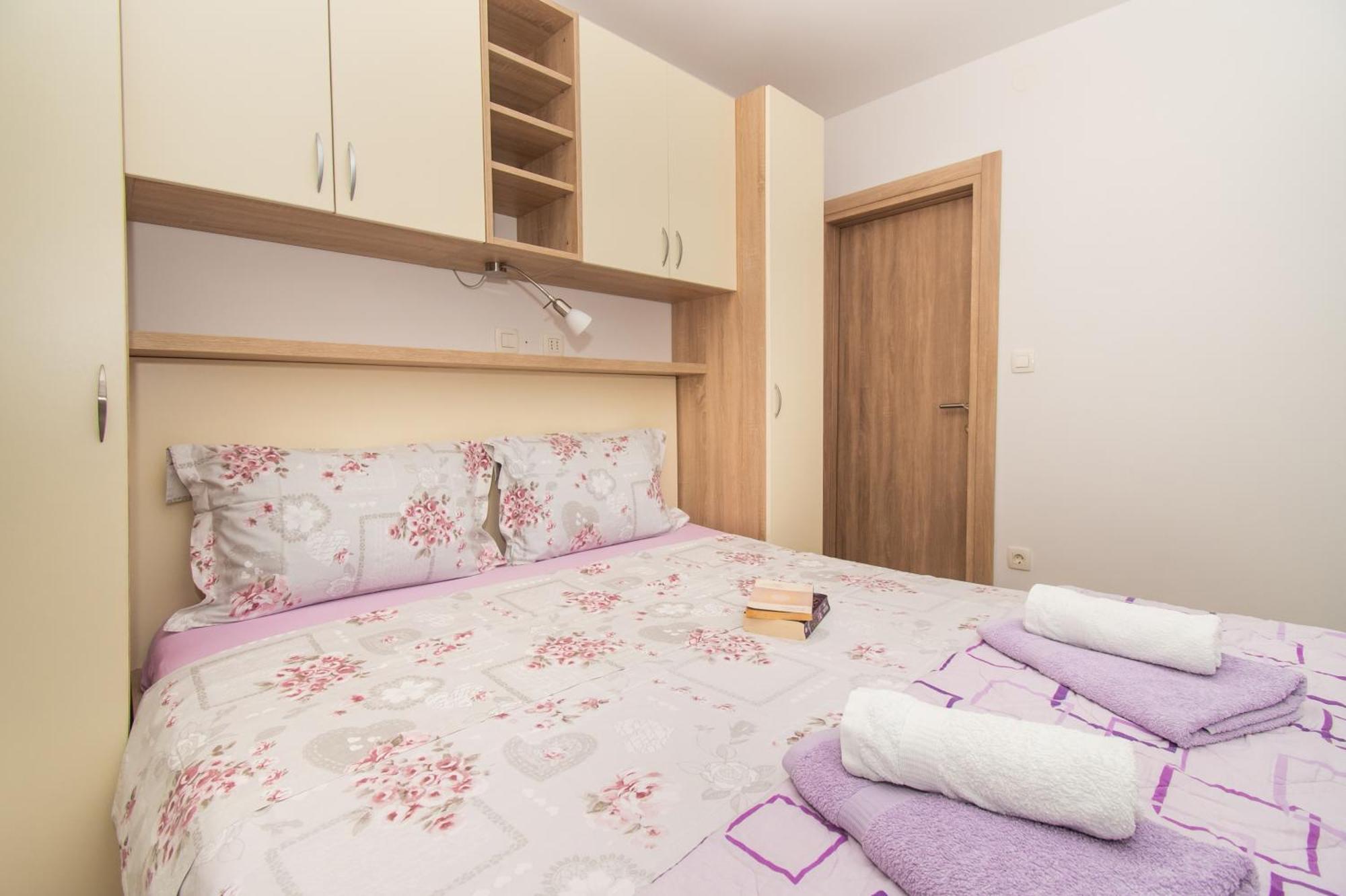 Apartments Galic Шибеник Экстерьер фото
